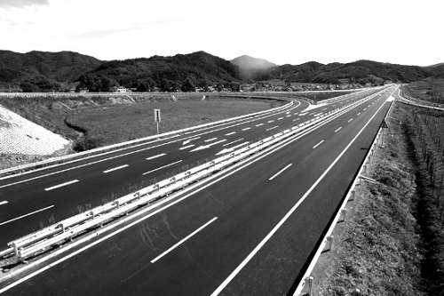 抚顺:抚通和桓永两高速公路完工通车